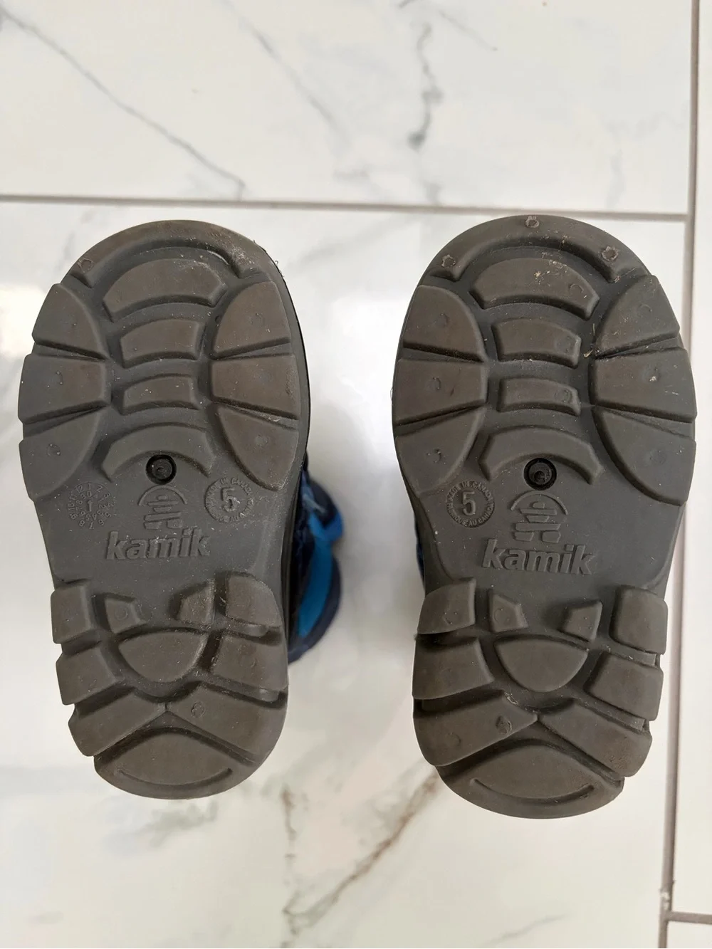 Kamik Kids Snow Boots Size 5 Blue Black Faux Fur Lined Winter Boots